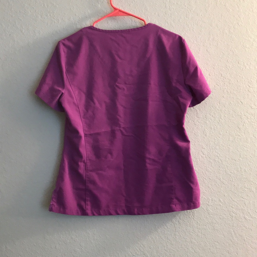 Scrub Top - Picture 2 of 3